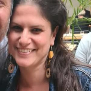 Meet your Posher, Leeda